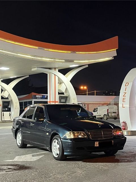 Mercedes C 200, 2.0 L, 1999 il, 242 700 km — Bakı