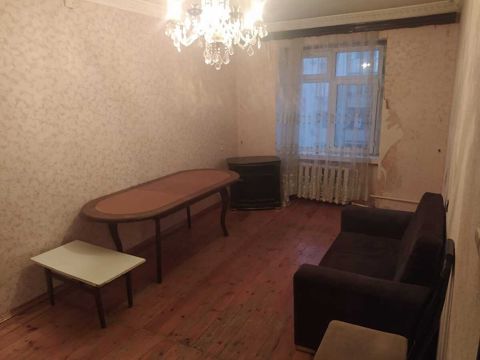Satılır 3 otaqlı köhnə tikili 80 m² — Bakı