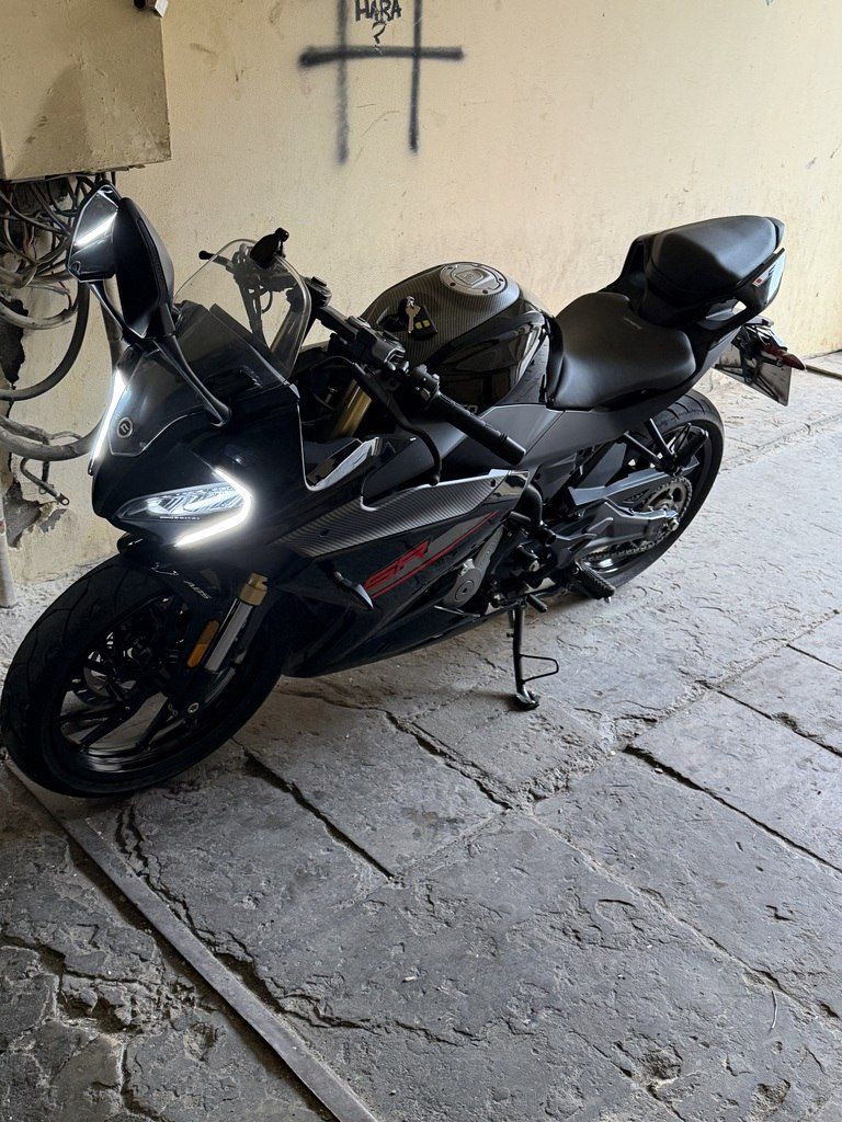 Cfmoto 250 SR, 250 sm3, 2025 il, 1 700 km — Motosikletlər, Bakı (2)