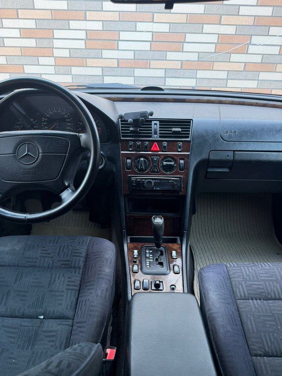 Mercedes C 240, 2.4 L, 1997 il, 398 000 km 99-FV-728 — Avtomobillər, Bakı (6)