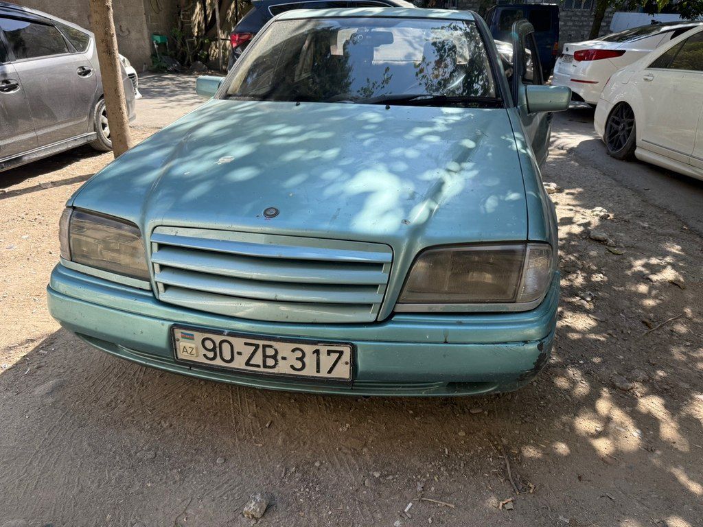 Mercedes C 200, 2.0 L, 1996 il, 487 000 km 90-ZB-317 — Avtomobillər, Babək