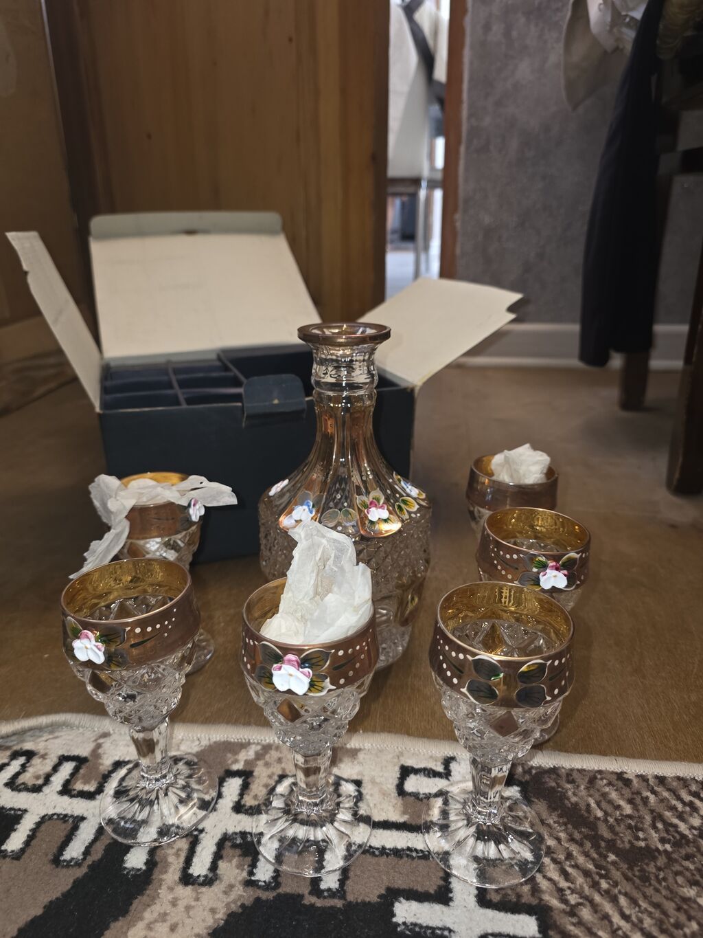 Rəng - Qızılı, Şüşə — Süfrə qabı, Bakı