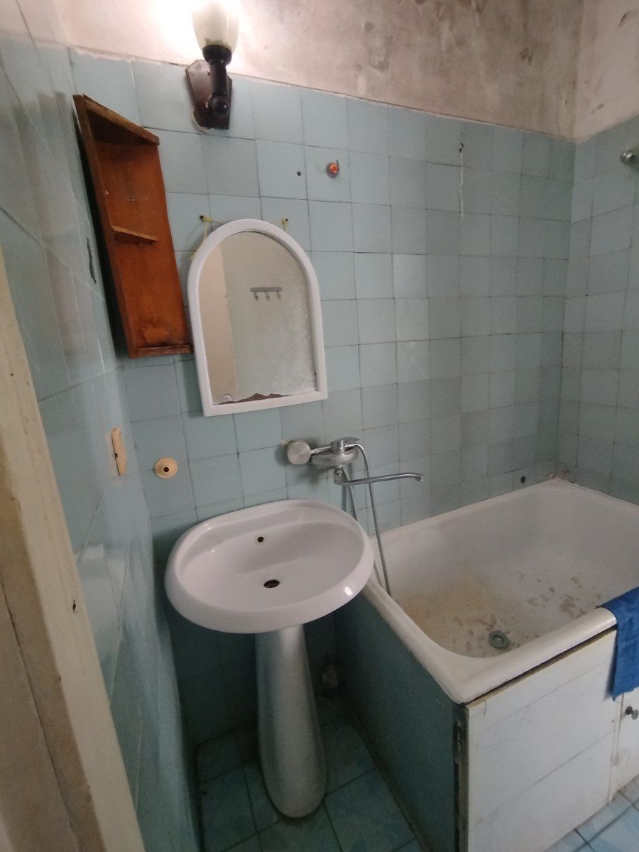 İcarəyə verilir 2 otaqlı köhnə tikili 56 m² — Mənzil, Bakı (10)