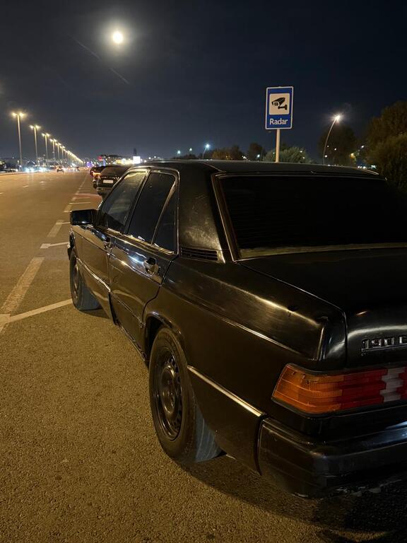 Mercedes 190, 2.0 L, 1991 il, 471 000 km 10-TY-581 — Avtomobillər, Bakı (4)
