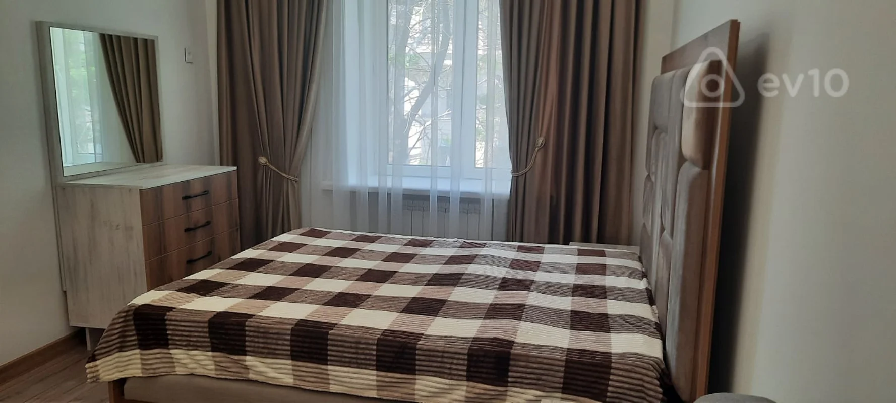 4 otaqlı mənzil, 100 m², Azərbaycan prospekti — kirayə — Mənzil, Bakı (5)