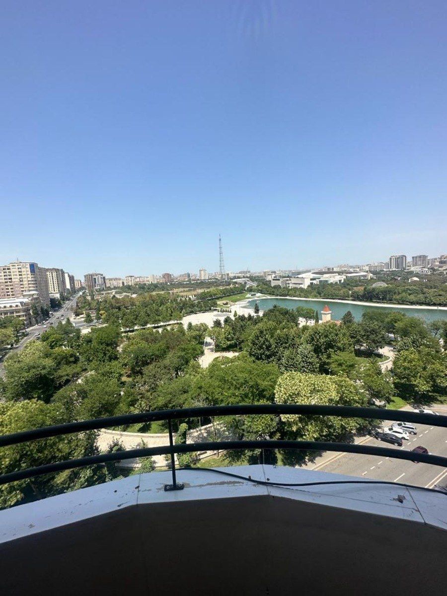 İcarəyə verilir 3 otaqlı yeni tikili 180 m² — Mənzil, Bakı (2)