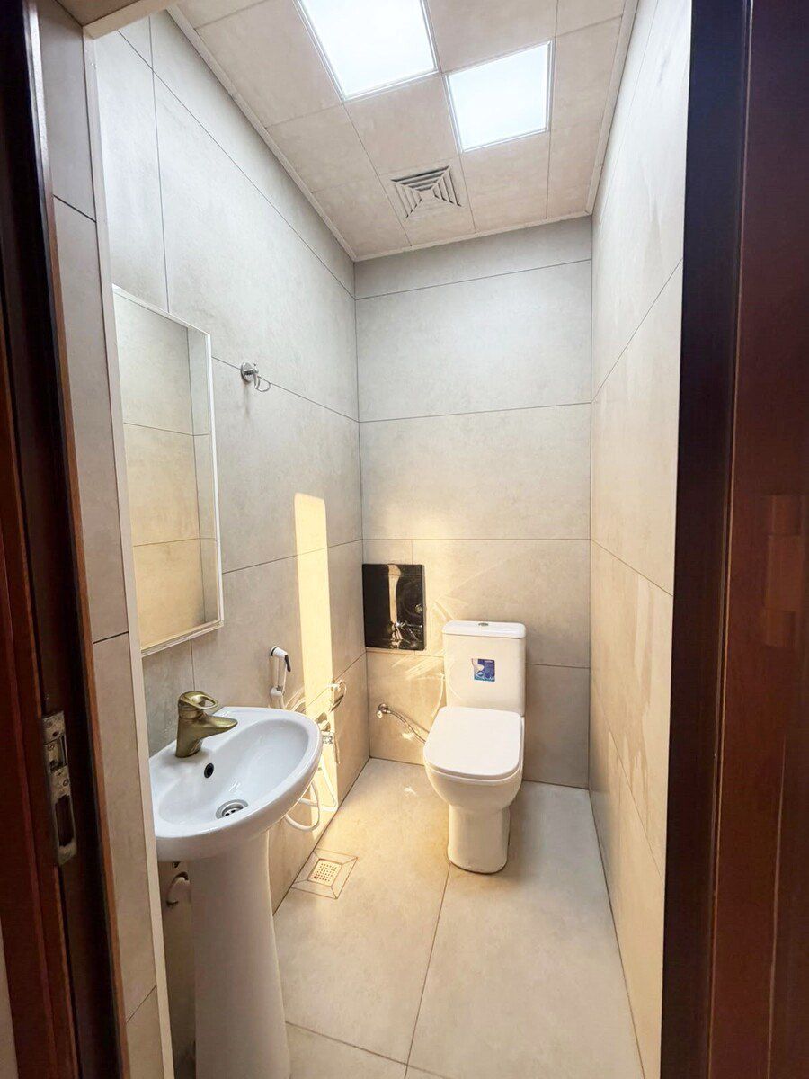 İcarəyə verilir 3 otaqlı yeni tikili 142 m² — Mənzil, Bakı (11)