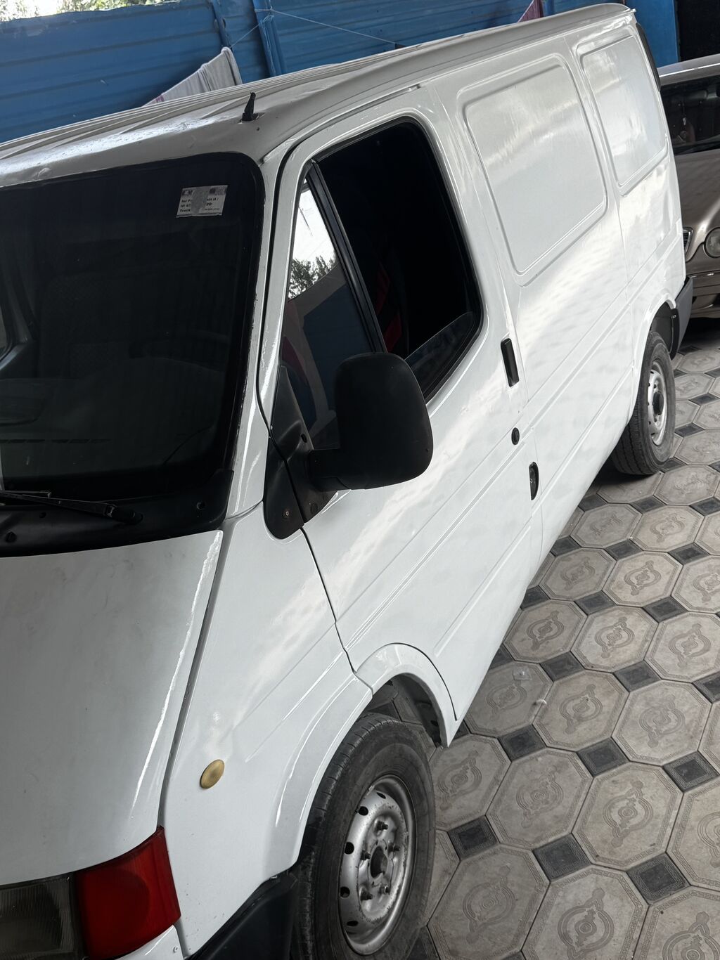 Ford Transit yük mikroavtobusu Xüsusiyyətlər: - Kuzov: Ağ rəngli 20-DM-904 — Avtomobillər, Tərtər (4)