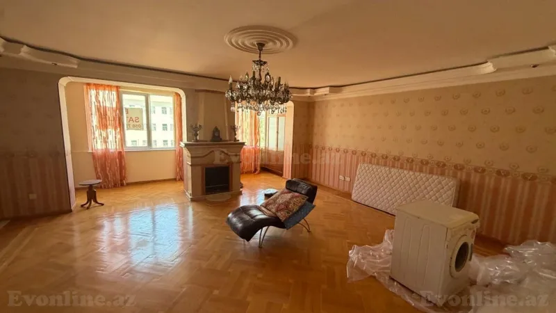 Satılır 3 otaqlı Mənzil Köhnə tikili 90 m² Bakı, Yasamal r — Bakı