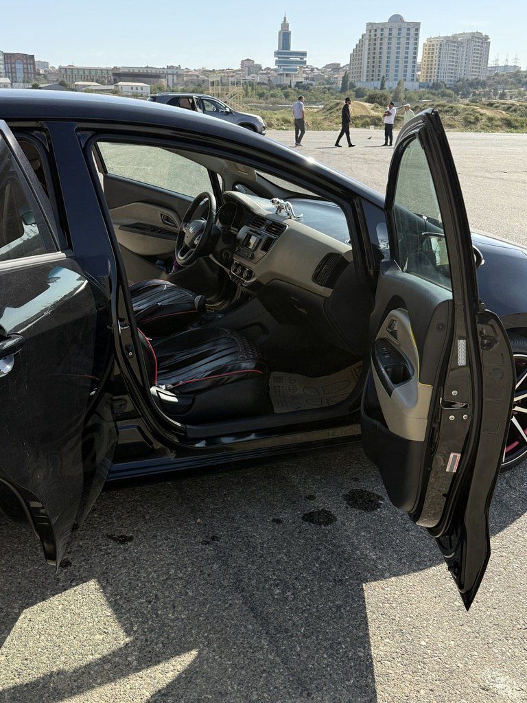 Kia Rio, 1.6 L, 2013 il, 286 463 km 77-BT-782 — Avtomobillər, Xırdalan (5)
