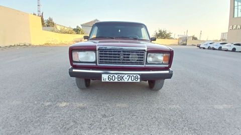 VAZ (Lada) 2107: 1.6 l 2003 il 134949 km Sedan — Salyan