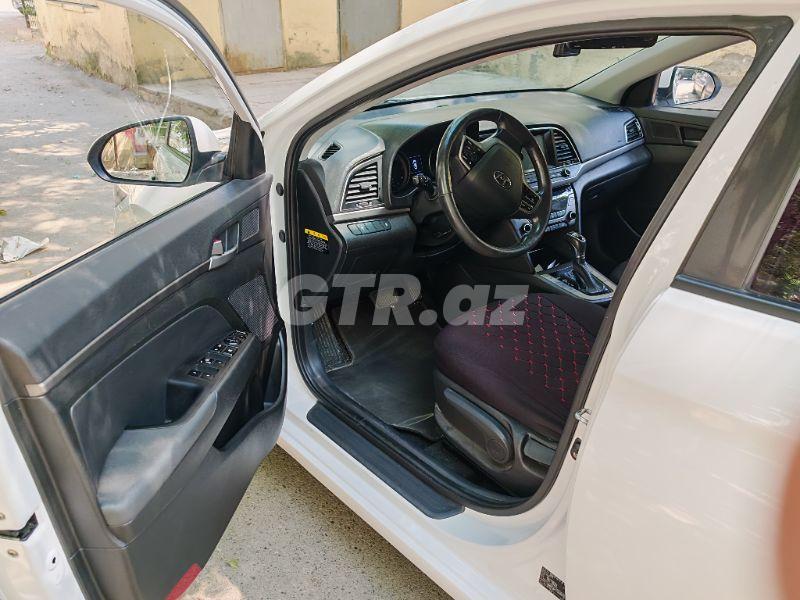 Hyundai Avante 1.6 L, 2016, 236 km — Avtomobillər, Bakı (3)