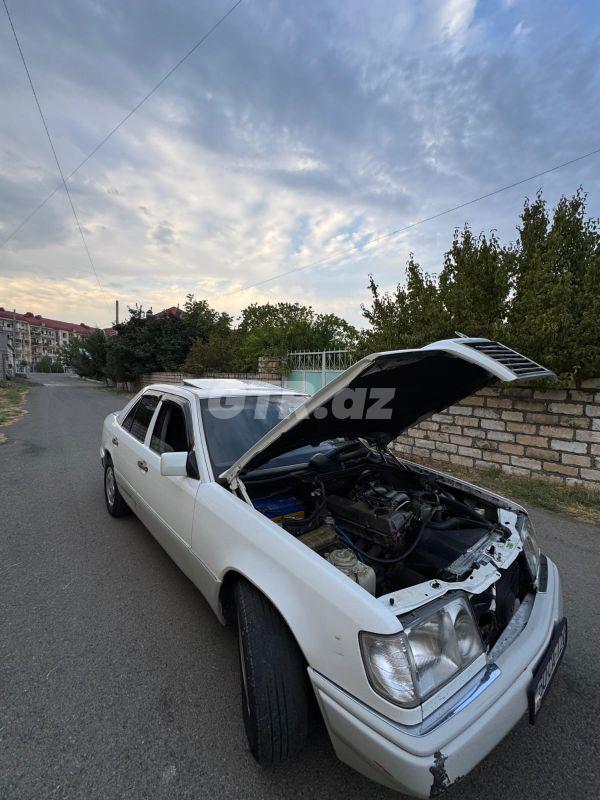 Mercedes E 200 2.0 L, 1995, 451 410 km 60-CA-120 — Avtomobillər, Ağstafa (4)