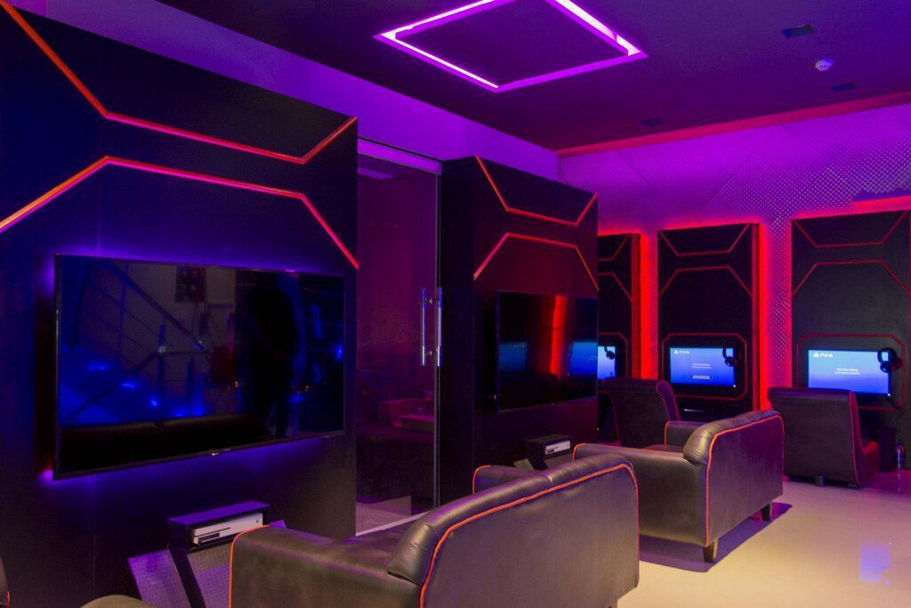 PlayStation klub avadanlığı — Biznes və avadanlıq, Bakı