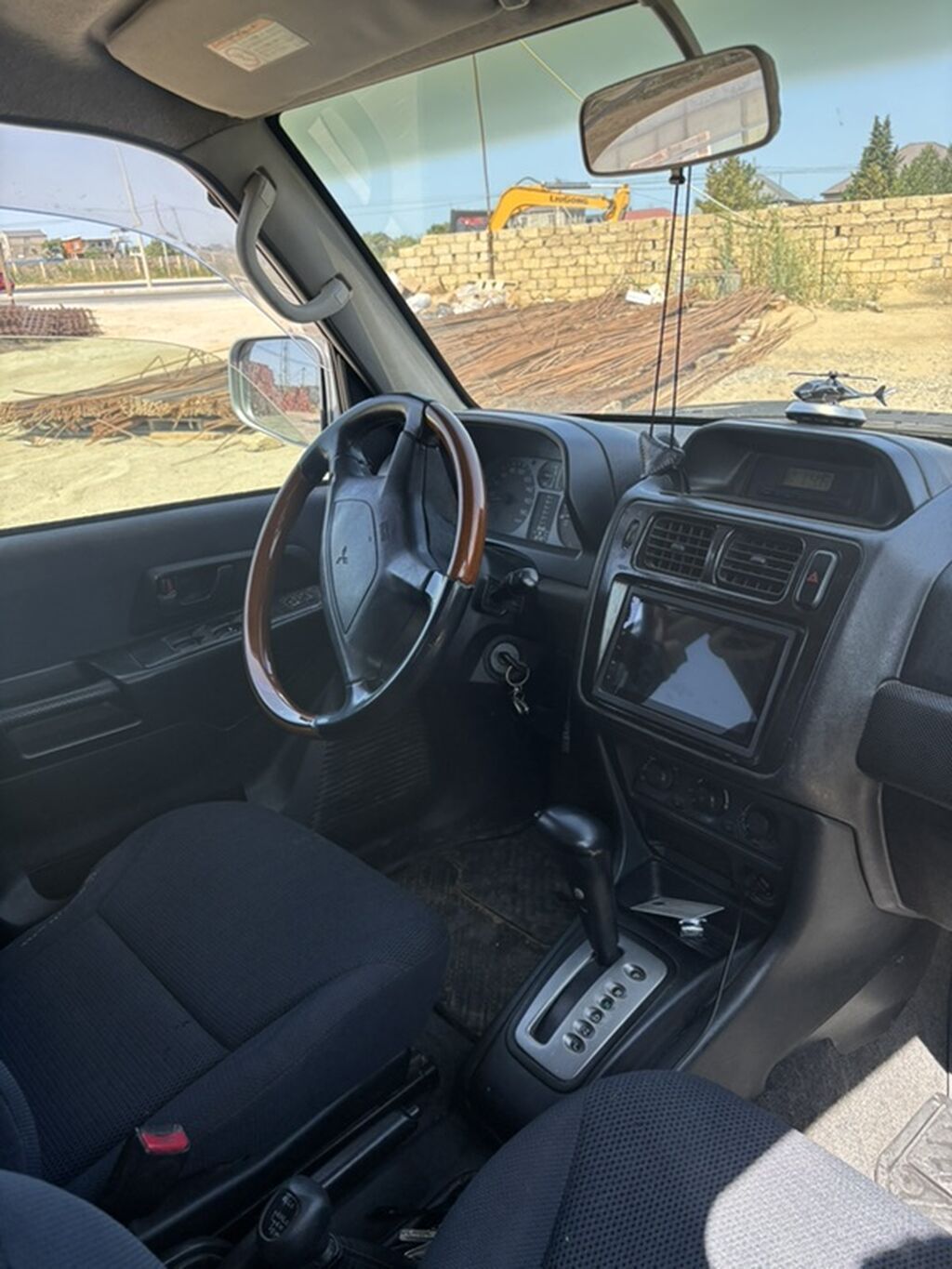 Mitsubishi Pajero iO (5 qapı) – kompakt, çevik və etibarlı SUV — Avtomobillər, Digah (5)
