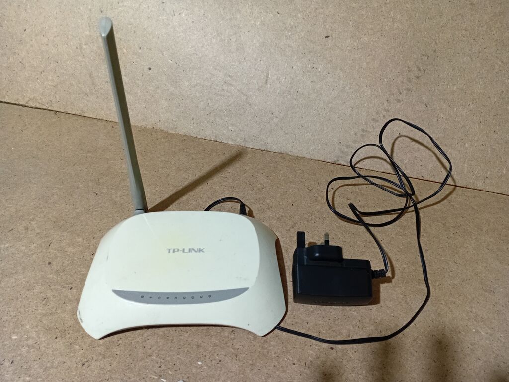 TP-Link 150Mbps Wireless N ADSL2+ Modem Router (Model: TD-W8901G — Şəbəkə və server avadanlığı, Digah