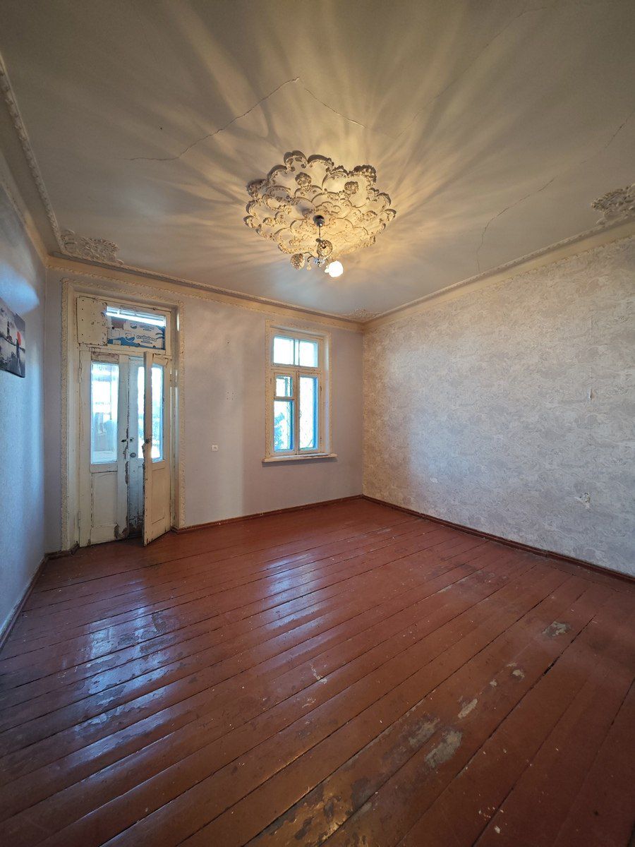 Satılır 3 otaqlı köhnə tikili 70 m² — Mənzil, Bakı (2)