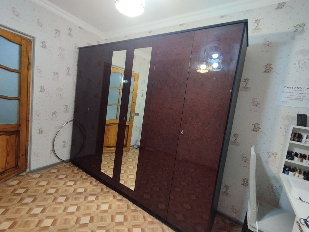 Geniş qarderob şkafı - 6 qapılı, klassik dizayn - Parlaq tünd qəhvəyi — Şkaflar, Digah