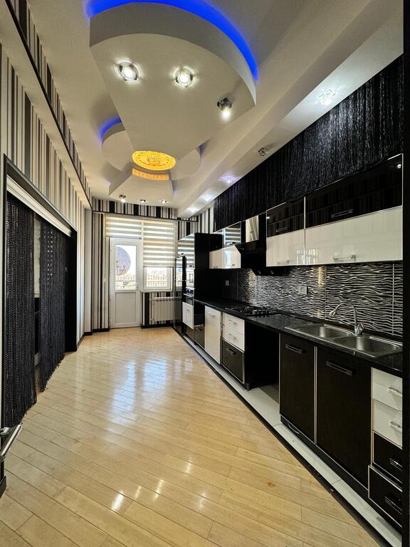 Satılır 3 otaqlı yeni tikili 140 m² — Mənzil, Bakı (6)