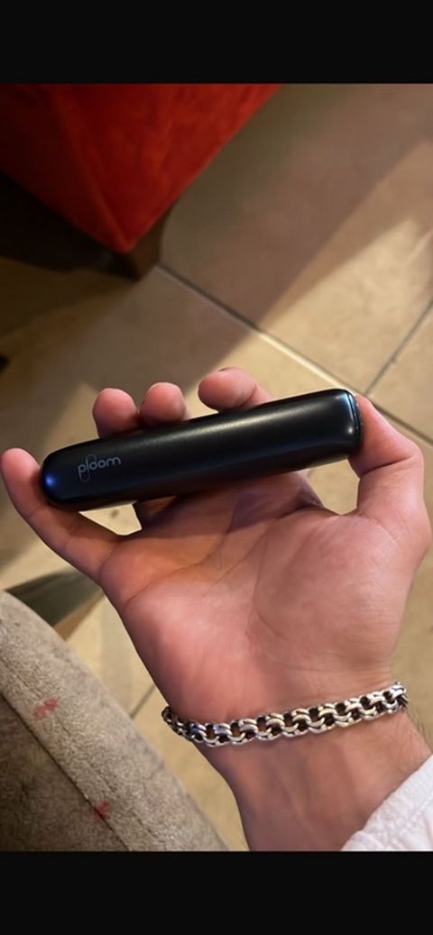 Ploom tütünü qızdıran cihaz - Rəng: qara, kompakt və erqonomik dizayn — Gəncə