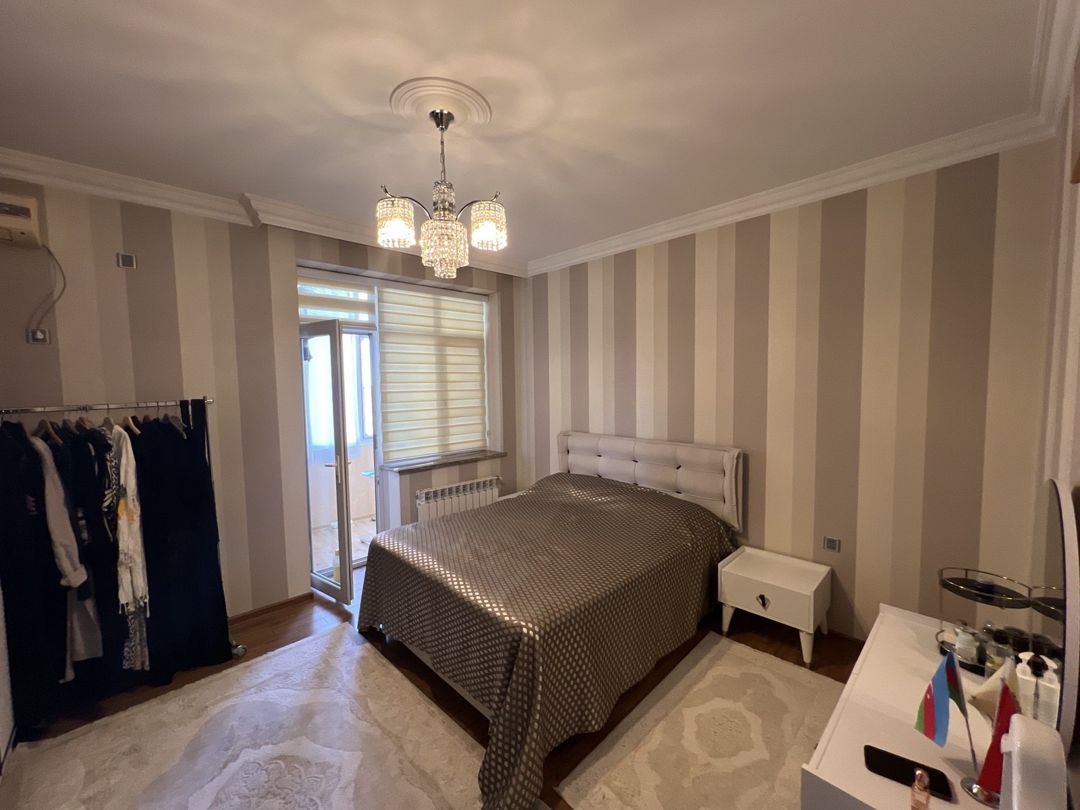 Satılır 4 otaqlı yeni tikili 180 m² — Mənzil, Bakı (11)