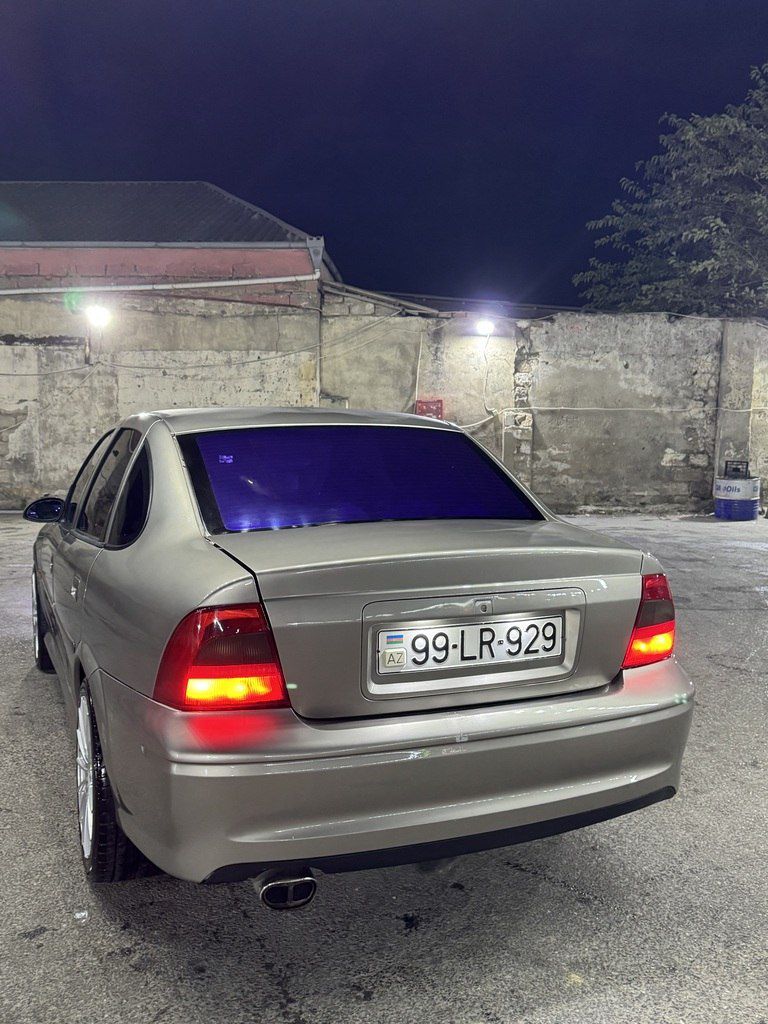 Opel Vectra, 1.8 L, 1996 il, 330 000 km 99-LR-929 — Avtomobillər, Bakı (8)