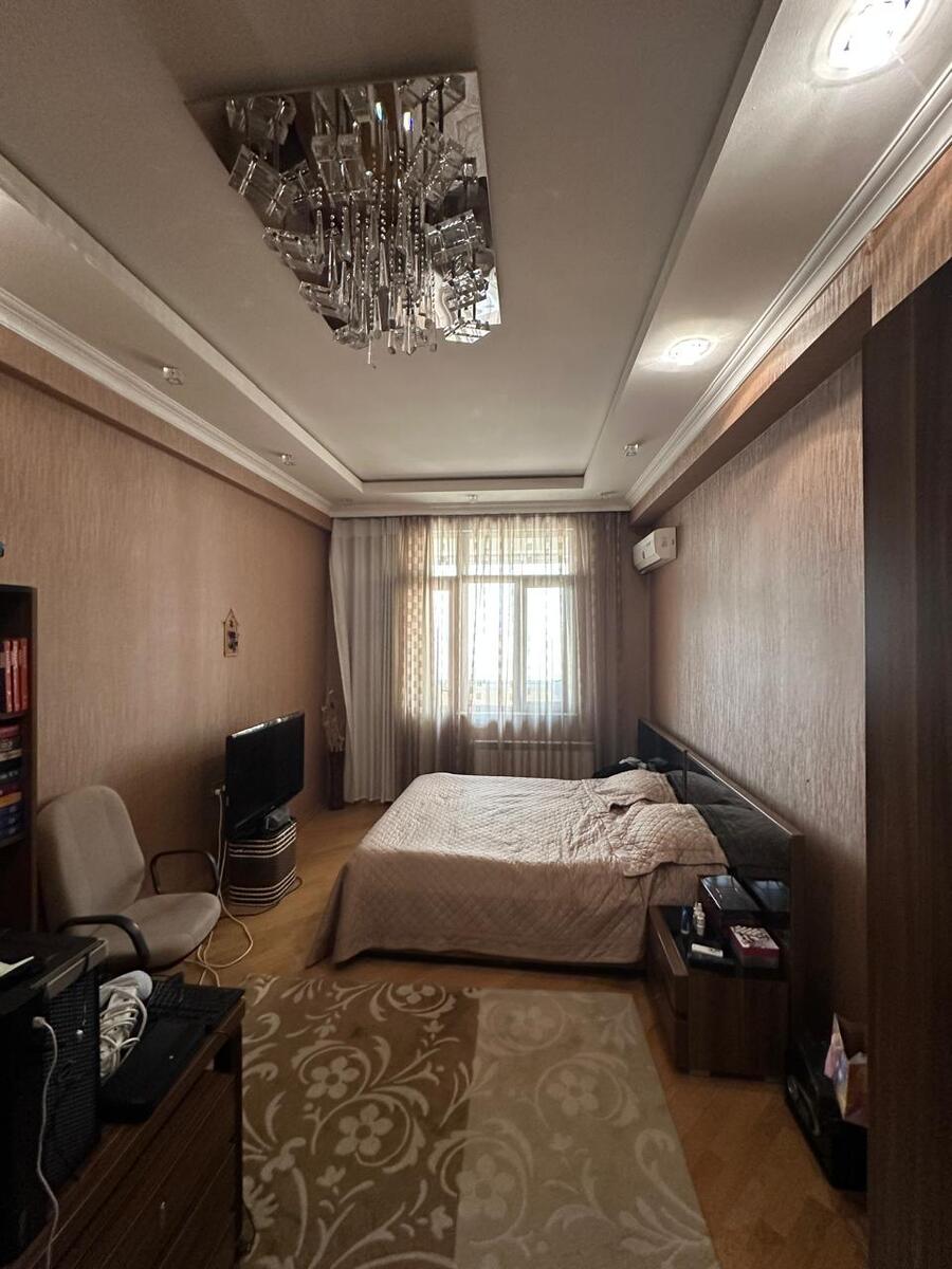 Satılır 4 otaqlı yeni tikili 231 m² — Mənzil, Bakı (9)