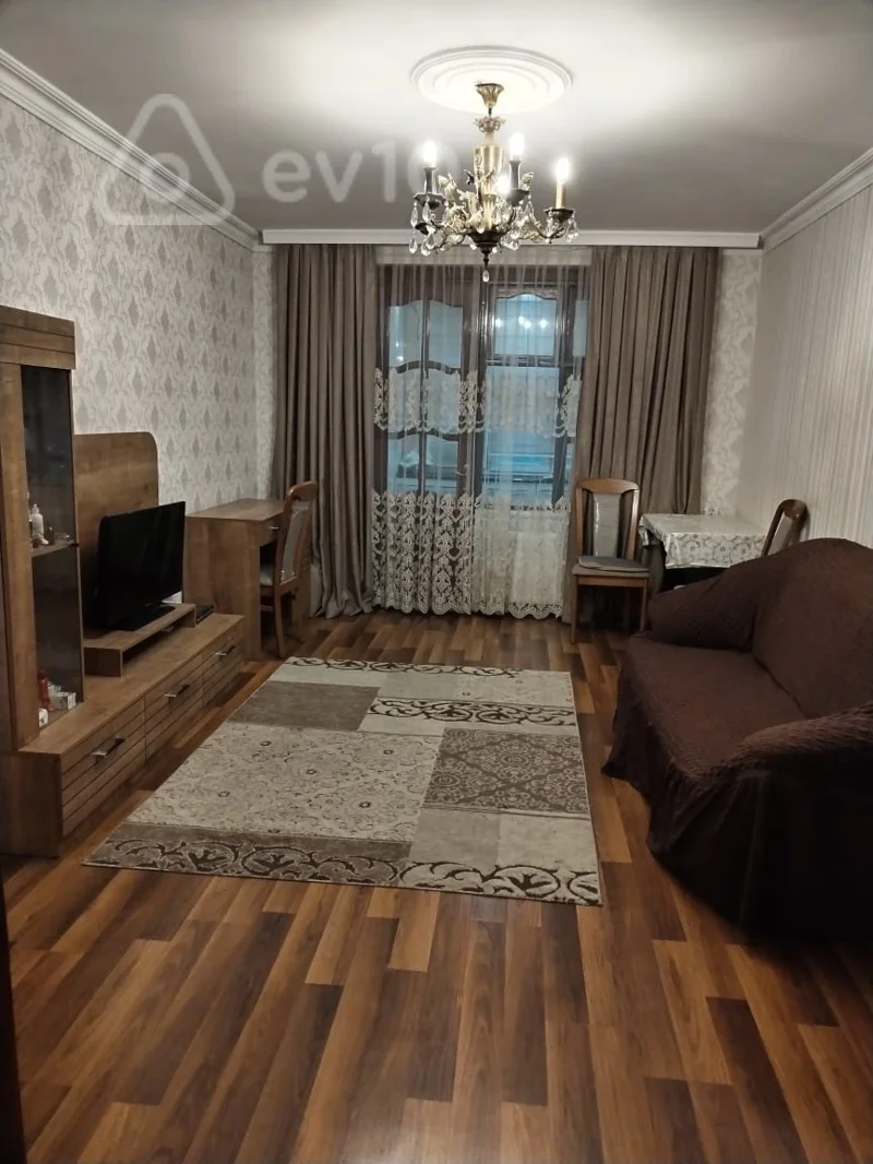 3 otaqlı mənzil, 80 m², Abbas Mirzə Şərifzadə küç. 2 saylı tibb kollecinin yanı — Bakı