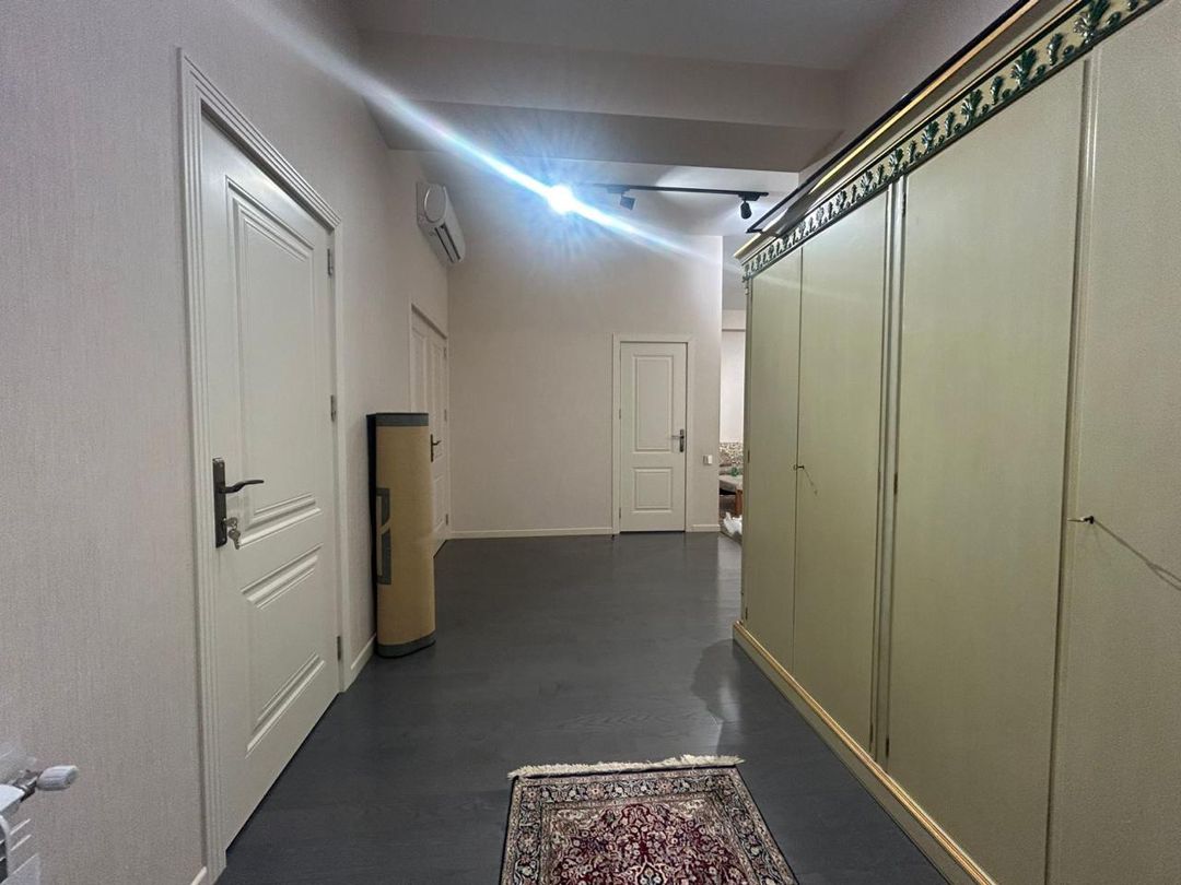4 otaqlı mənzil, 220 m², Şamil Əzizbəyov küç., 133 (Дом 1) (7 Points) — Mənzil, Bakı (6)