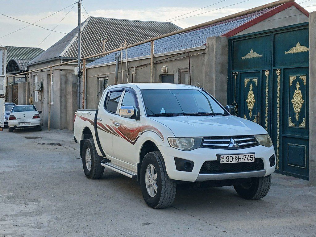Mitsubishi L200, 2.5 L, 2010 il, 228 000 km 90-KH-745 — Avtomobillər, Bakı (4)