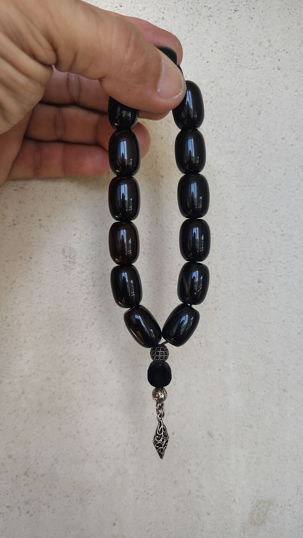 Qara əqiq təsbeh - Material: yüksək parlaq, oval formalı qara əqiq — Uca bilərziklər, Digah (2)