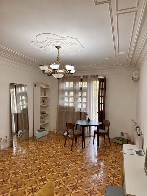 İcarəyə verilir 2 otaqlı köhnə tikili 60 m² — Bakı