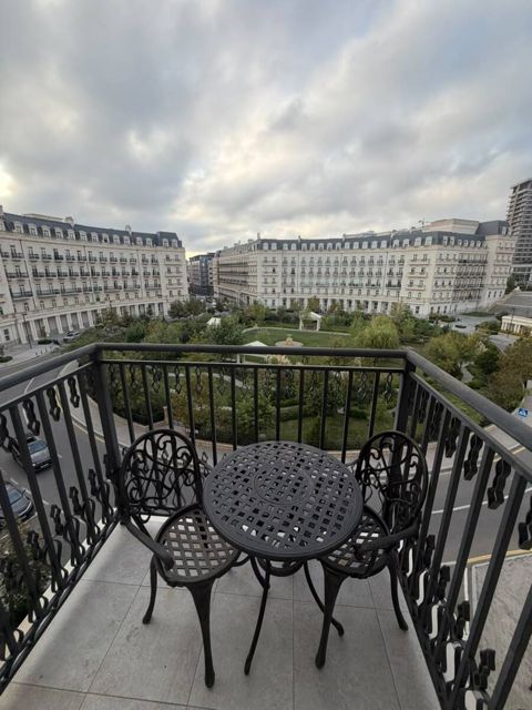 İcarəyə verilir 3 otaqlı yeni tikili 110 m² — Bakı