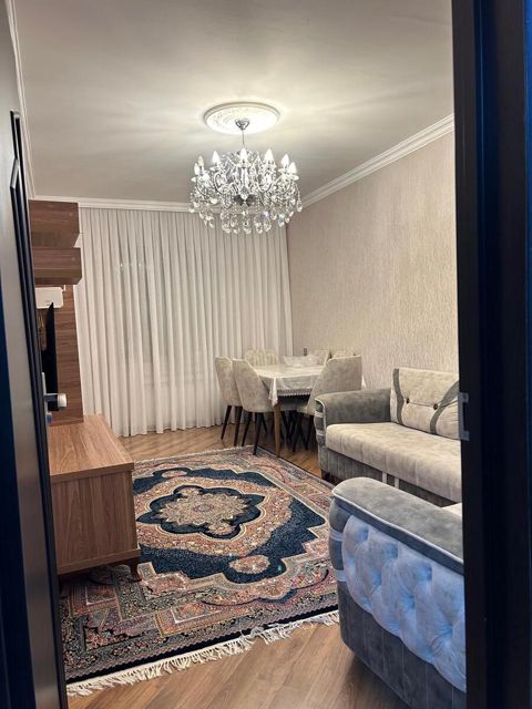 Satılır 2 otaqlı köhnə tikili 68 m² — Bakı