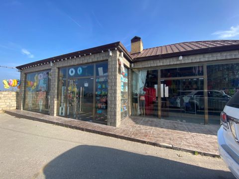 Satılır obyekt 226 m² — Bakı