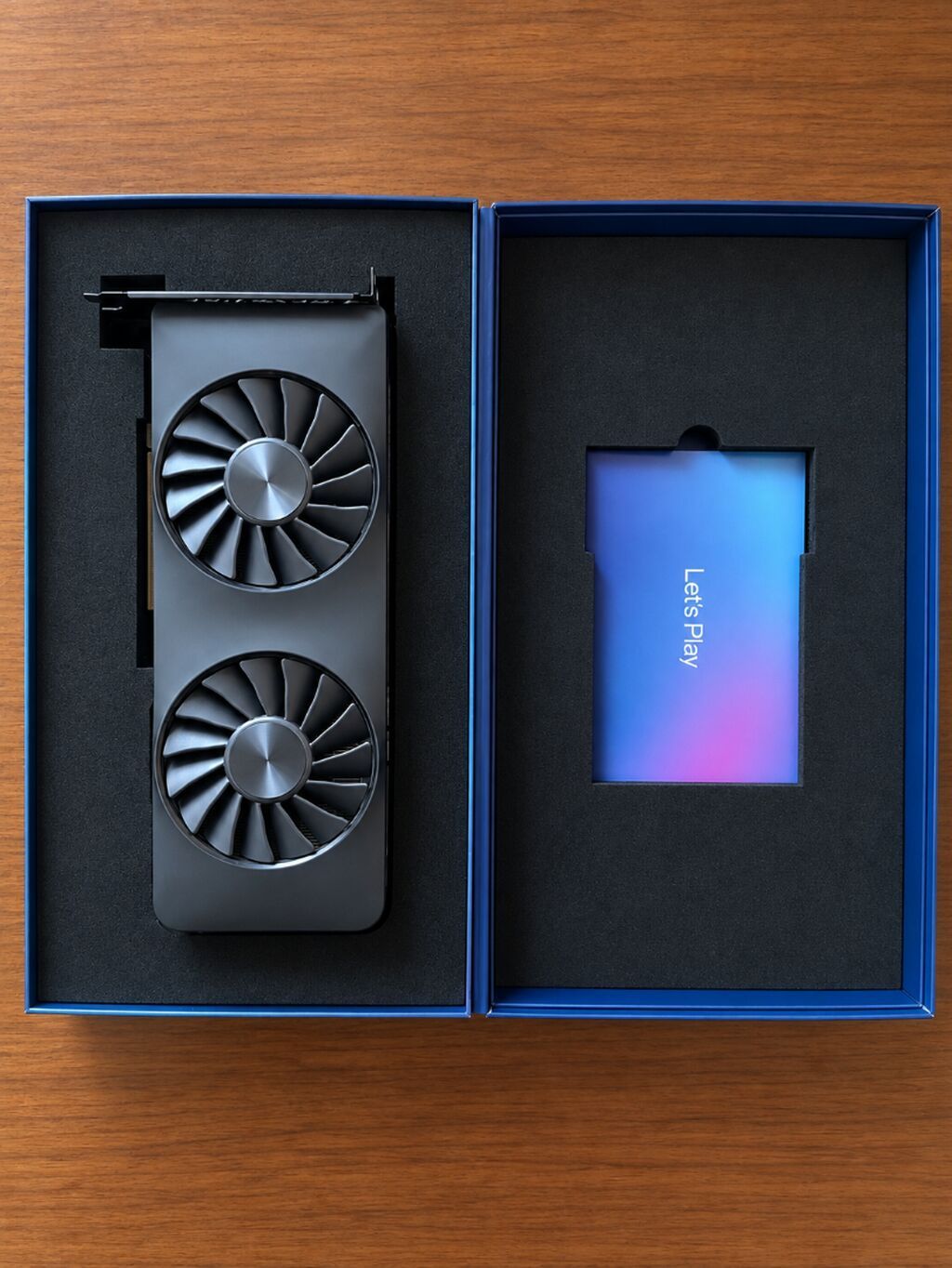 Intel Arc A750 Limited Edition 8 GB. Qəşəng və sərt metal korpus — Qrafik kartlar, Bakı (2)