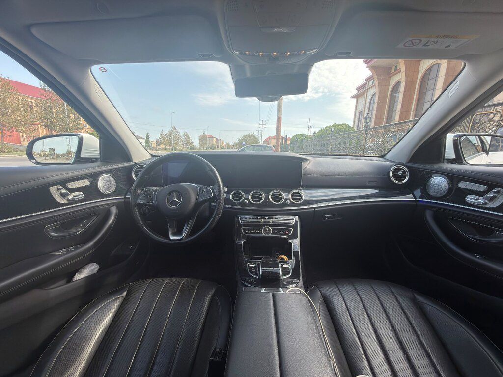 Mercedes E 220 d, 2.0 L, 2017 il, 249 500 km — Avtomobillər, Bakı (4)