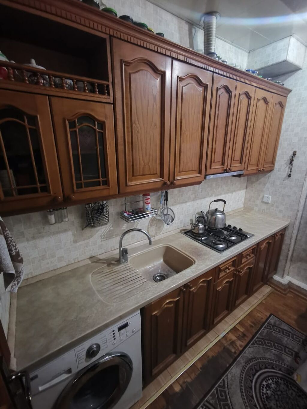 Təmirli, səliqəli mənzil. Girişdə dəmir seyf qapı, geniş dəhliz və — Mənzil, Bakı (8)