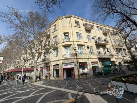 Kirayə 3 otaqlı Bina evi menzil (Köhnə tikili), 100 m², Səbail rayonu — Bakı