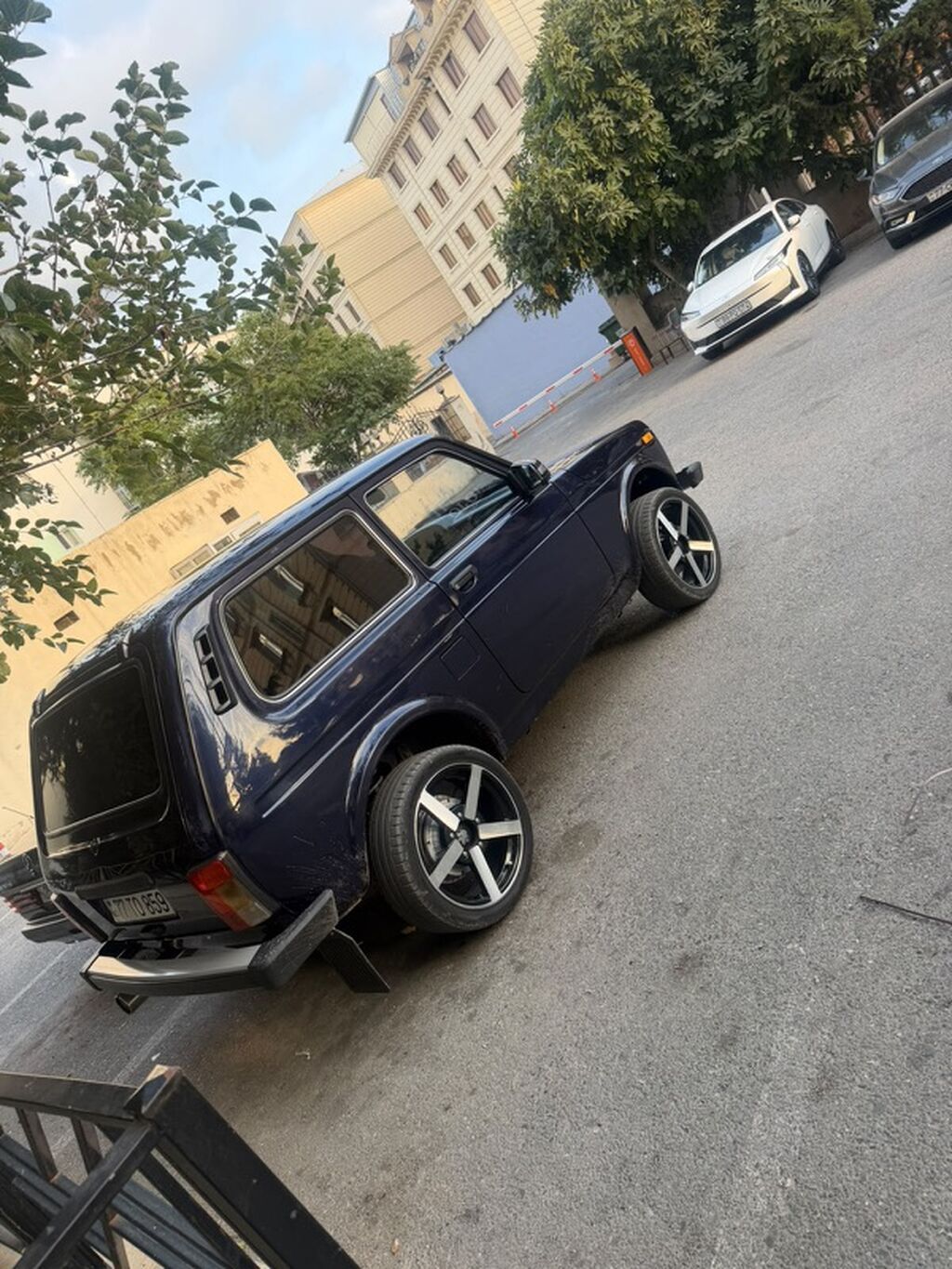 Vossen r18 disk teker .barterde olar zavod niva disktekerle ustunde — Avtomobillər, Bakı (2)