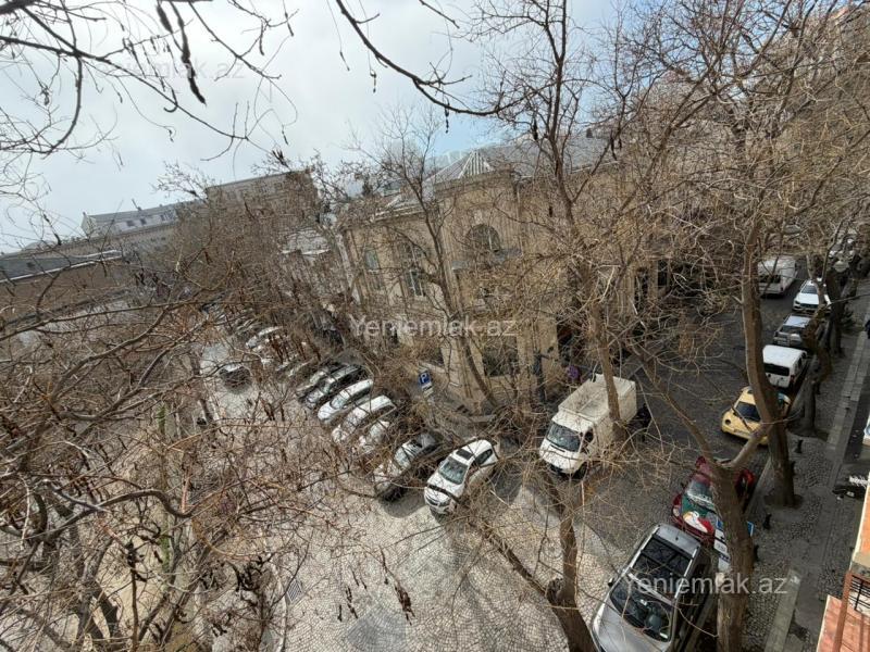 Kirayə 3 otaqlı Bina evi menzil (Köhnə tikili), 100 m², Səbail rayonu — Mənzil, Bakı (11)