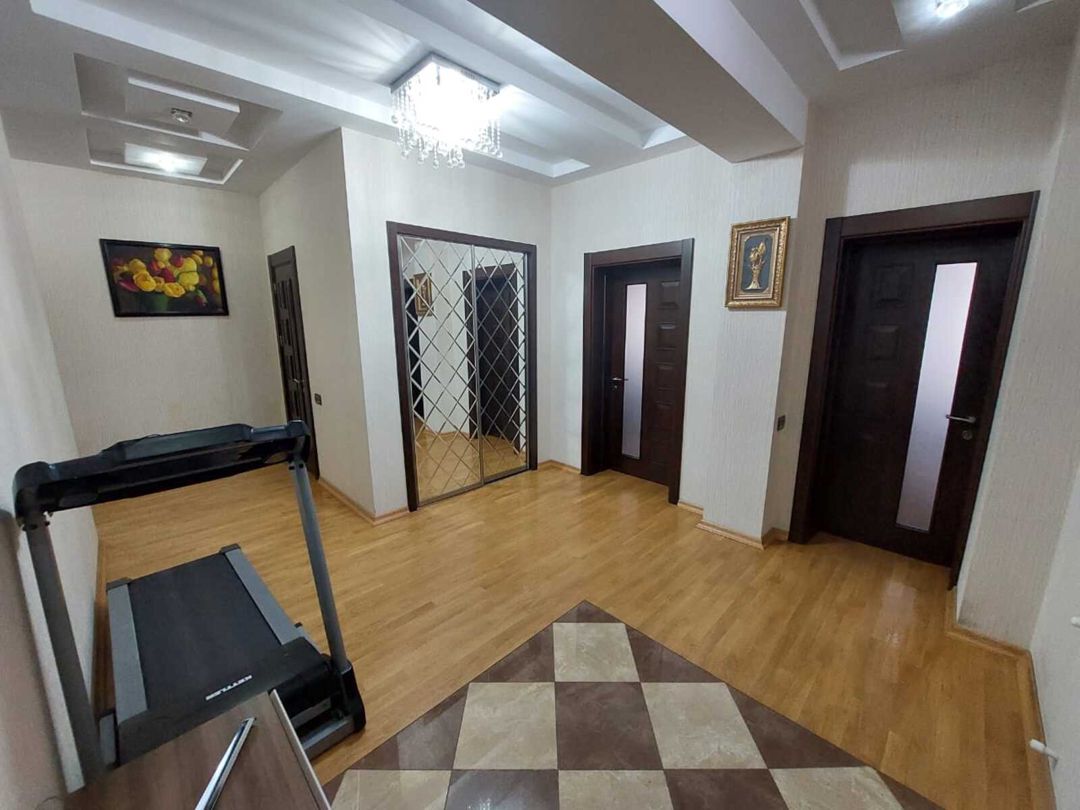 İcarəyə verilir 4 otaqlı yeni tikili 192 m² — Mənzil, Bakı (7)