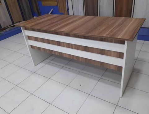İşçi masası İşçi masası Yenidir Hazir var. stokda: 15 ədəd var rəng — Bakı