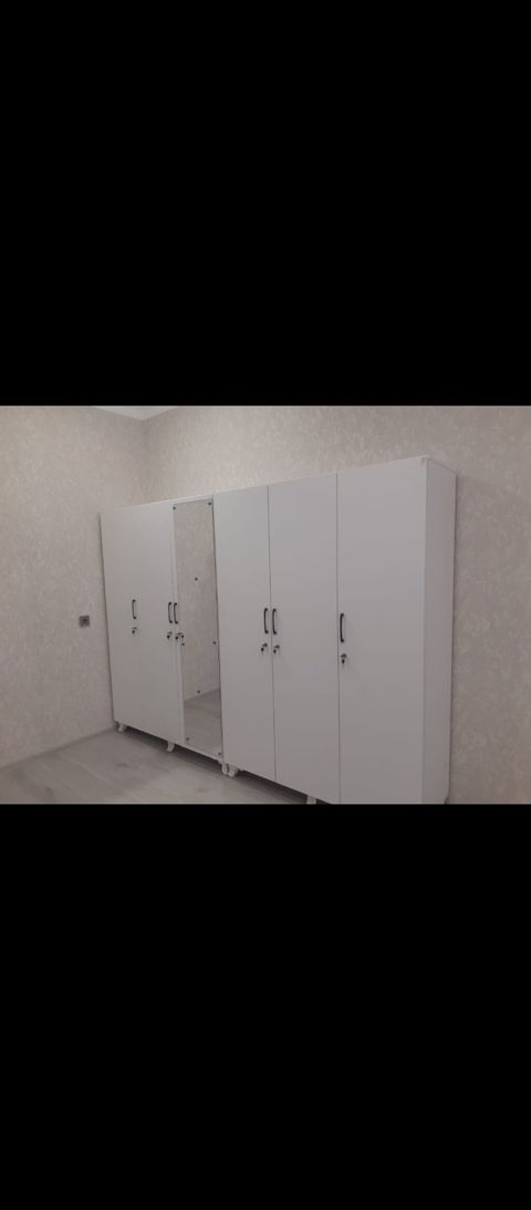 Yeni, 5 qapı, Güzgülü, Ağ, Açılan, Düz dolab — Bakı