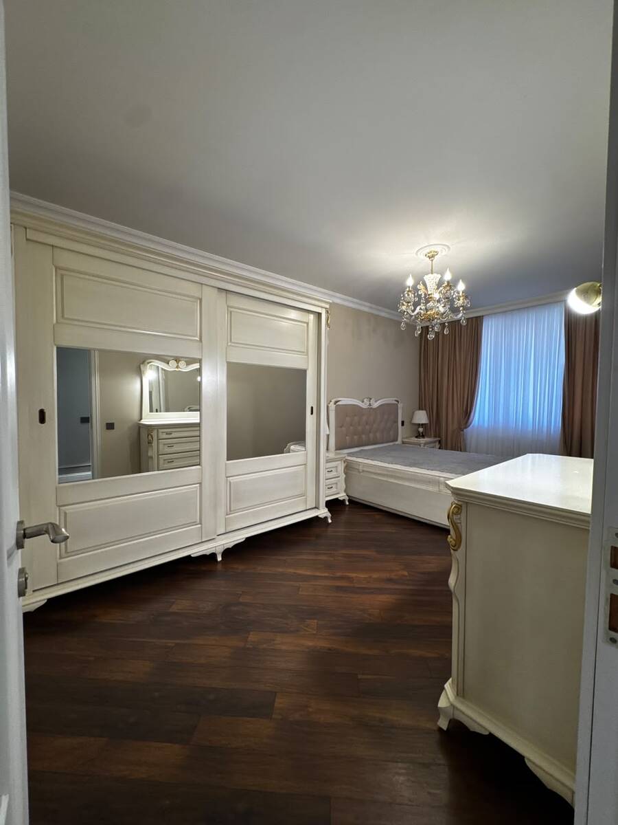 Satılır 4 otaqlı köhnə tikili 110 m² — Mənzil, Bakı (12)