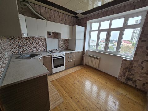 Satılır 3 otaqlı köhnə tikili 57 m² — Bakı