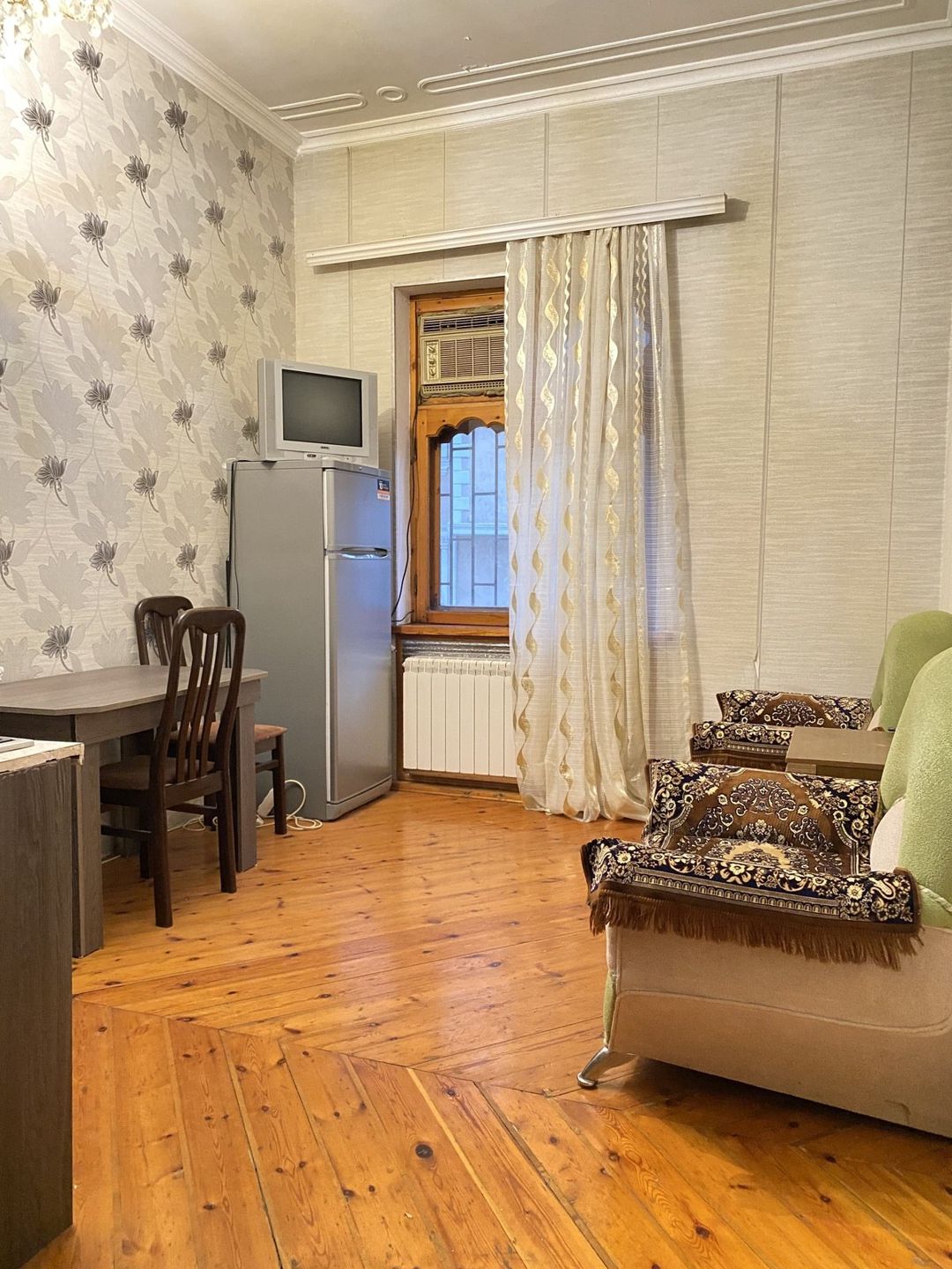 İcarəyə verilir 1 otaqlı köhnə tikili 40 m² — Mənzil, Bakı