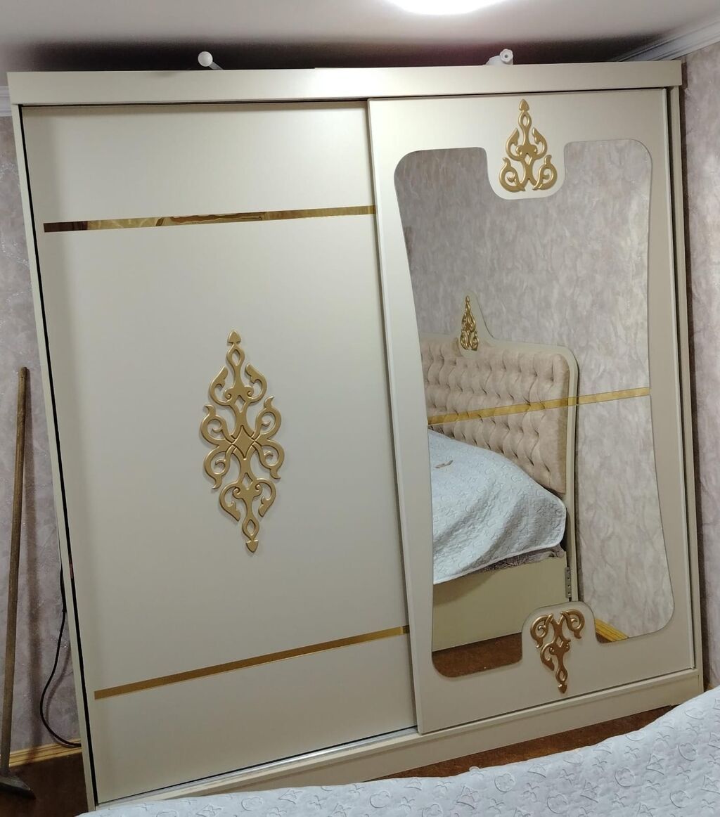 Salam hamsi bir yerde satılır isteyen olsa ayrı ayrı da sataram — Masalar və stullar, Digah (2)
