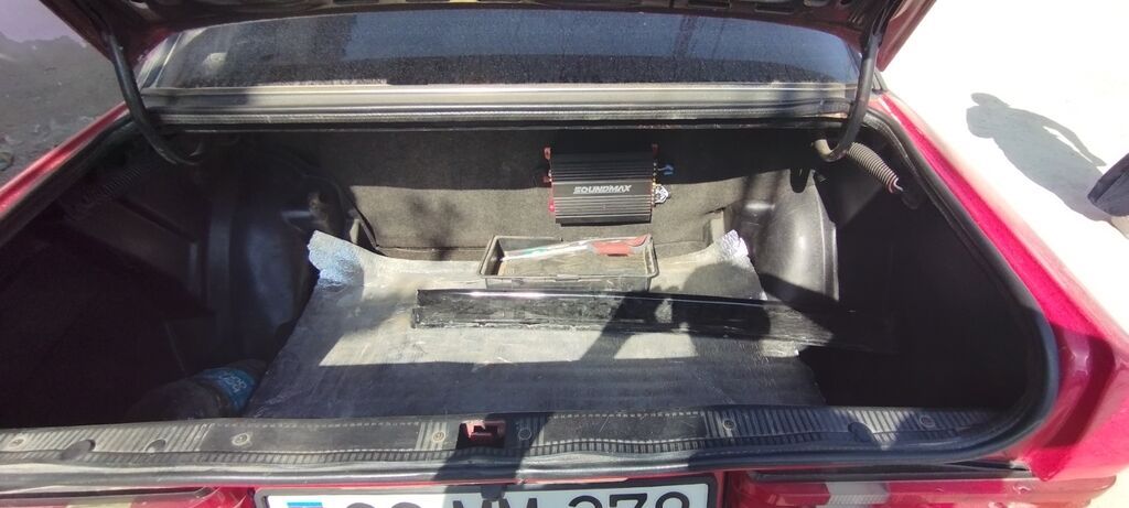 Mercedes-Benz 190 (W201): 2 l 1992 il Sedan 99-MM-378 — Avtomobillər, Digah (9)
