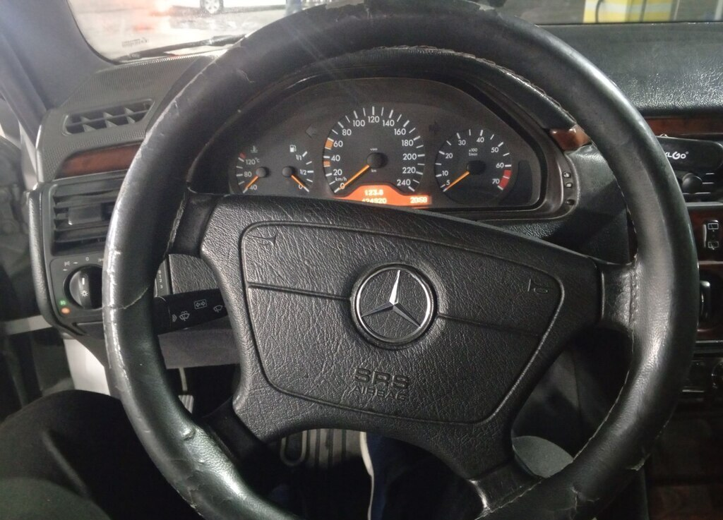 Mercedes E 240, 1999 il, 425000 km, 2.4 L 99-BE-566 — Avtomobillər (12)